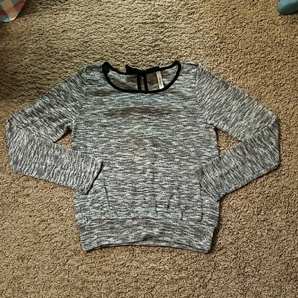 Chic Triple Back Bow Top